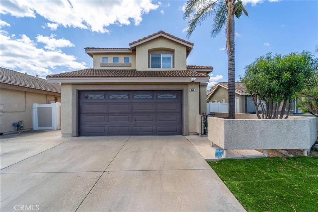 Corona, CA 92881,850 Autumn LN