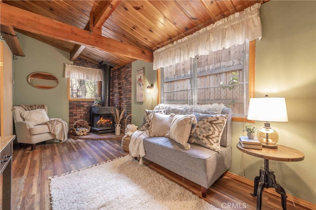 Sugarloaf, CA 92386,675 Moreno LN