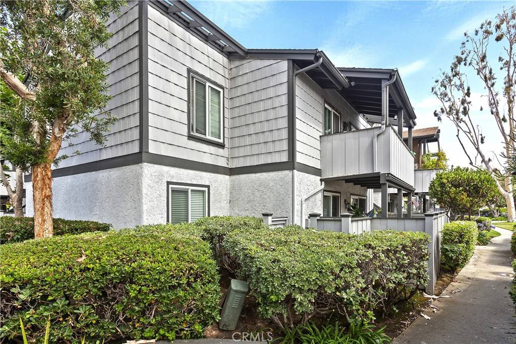Harbor City, CA 90710,1635 W 242nd PL #L