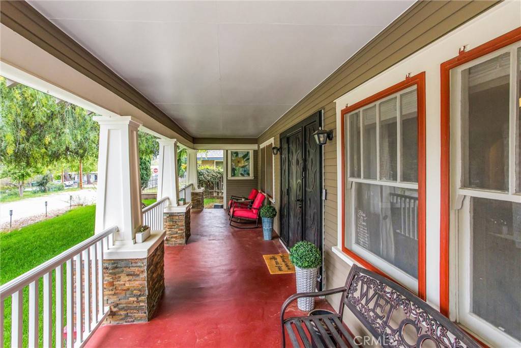 Banning, CA 92220,391 W Gilman ST