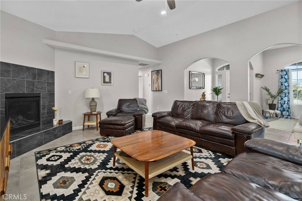 Hesperia, CA 92345,17542 Buckthorn AVE