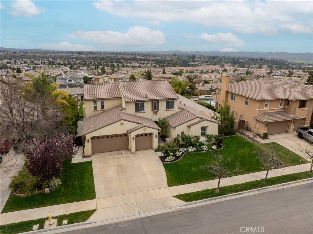 Yucaipa, CA 92399,33895 Old Trail DR