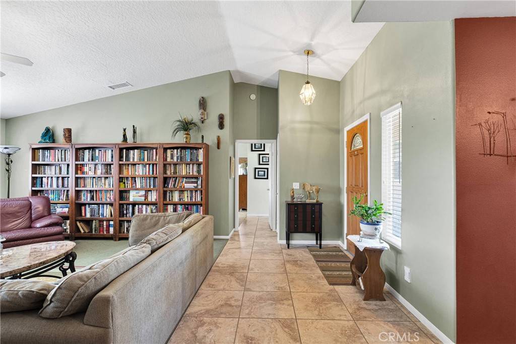 Apple Valley, CA 92307,16480 Pauhaska PL
