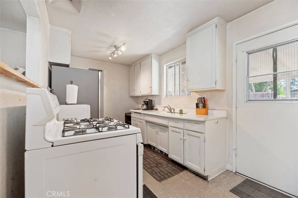 La Puente, CA 91746,13622 Hartsville ST