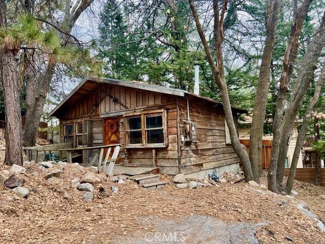 Running Springs, CA 92382,31897 Lookout LN