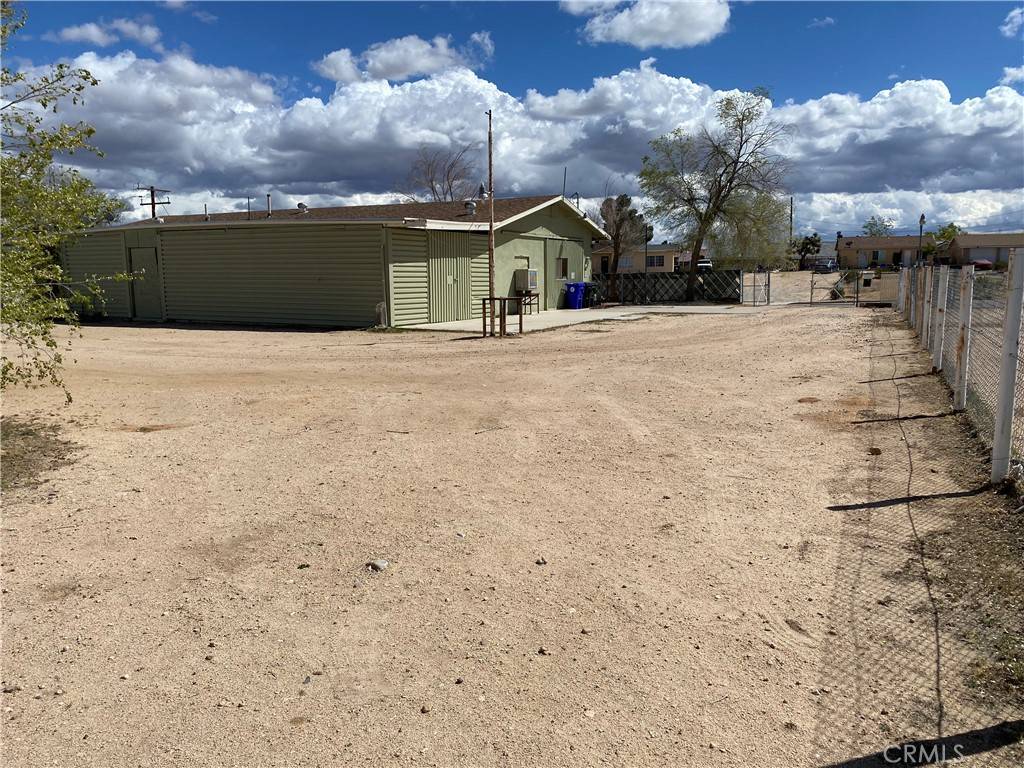 16738 Batson RD Victorville, CA 92395