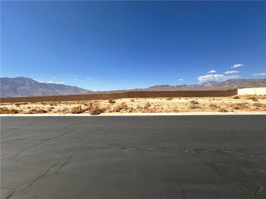 Desert Hot Springs, CA 92240,3 Rockies AVE