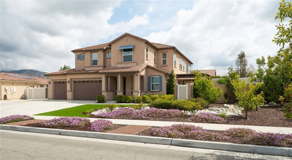 Redlands, CA 92374,1692 Penny Lane