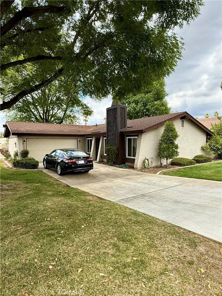 Redlands, CA 92374,1060 Ardmore CIR