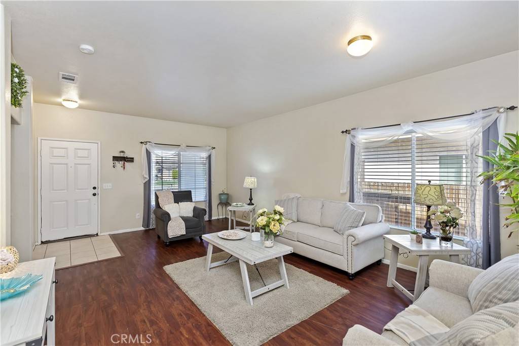 Victorville, CA 92392,13261 Falcon TRL