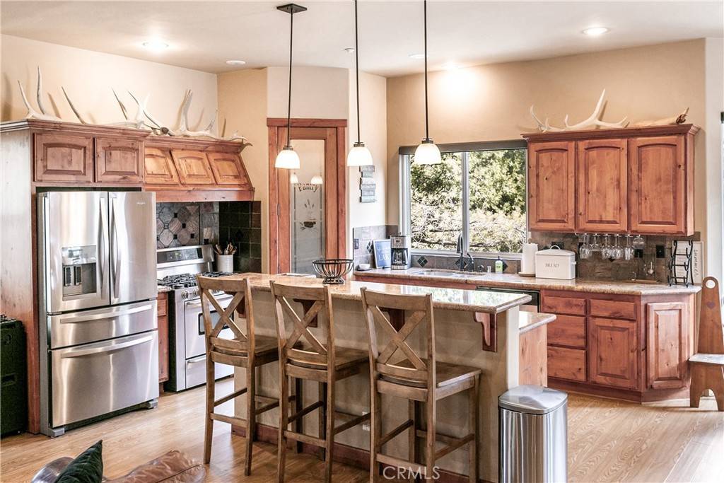 Lake Arrowhead, CA 92352,337 Terrace RD