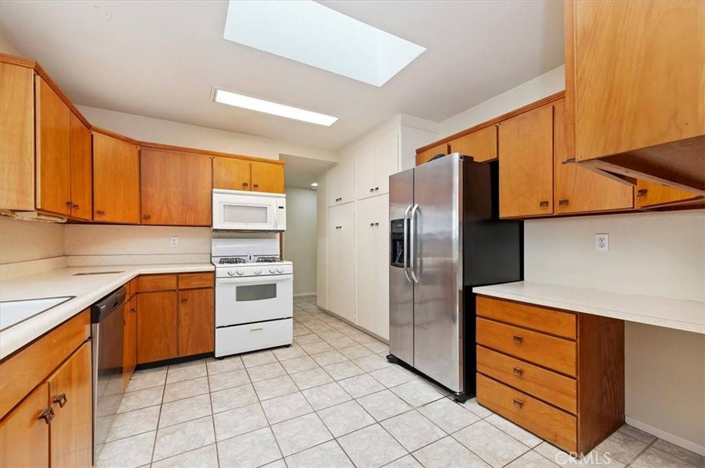 Hemet, CA 92543,1160 W Montrose AVE