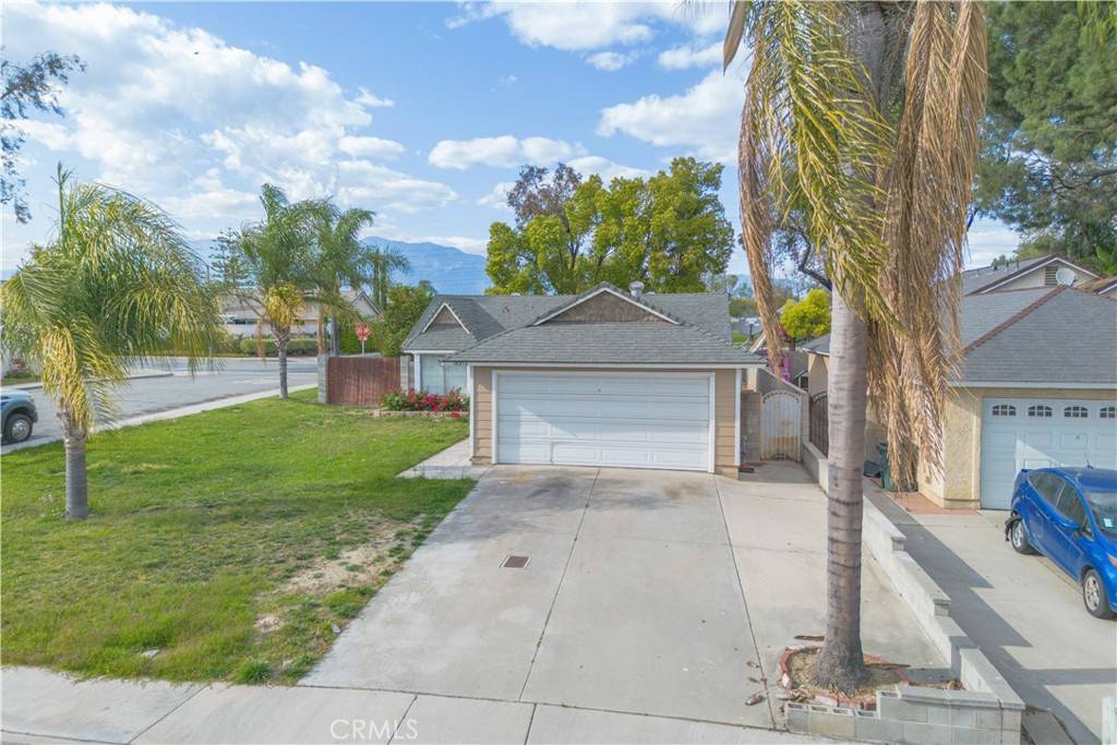 Fontana, CA 92337,14256 Parkview DR