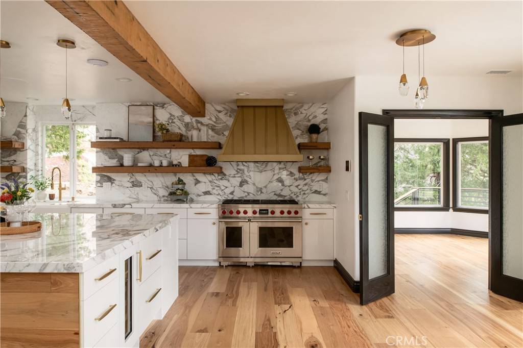 Lake Arrowhead, CA 92352,729 Brentwood DR