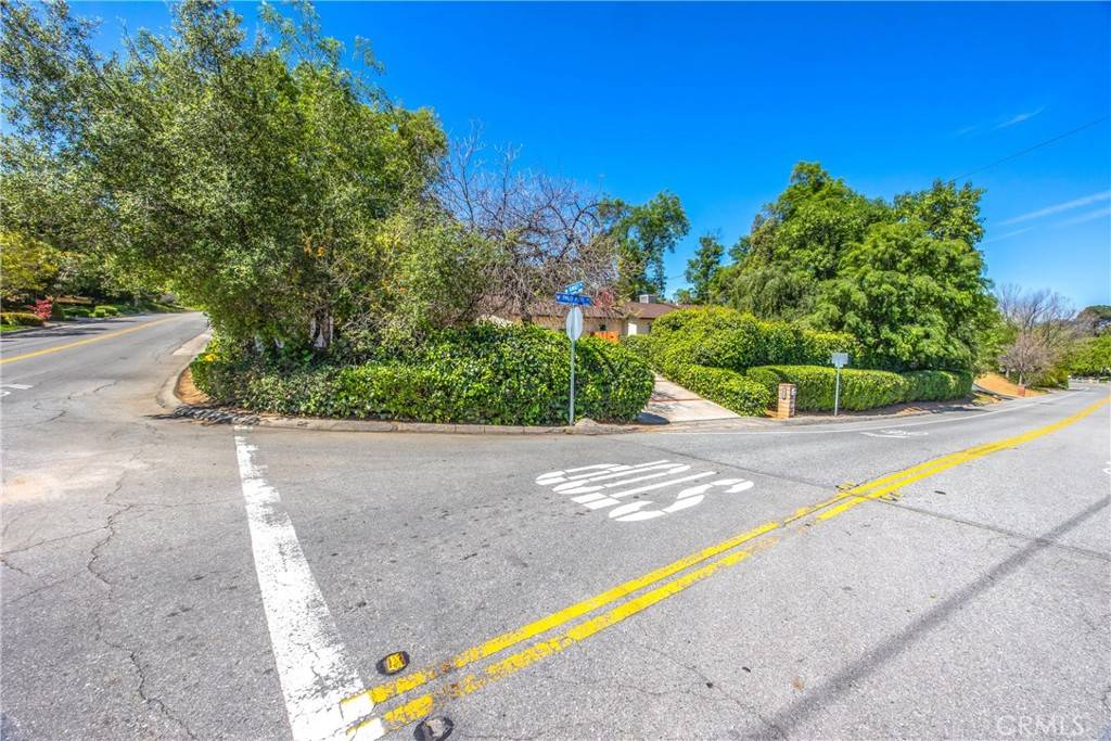 Redlands, CA 92373,30993 Palo Alto DR