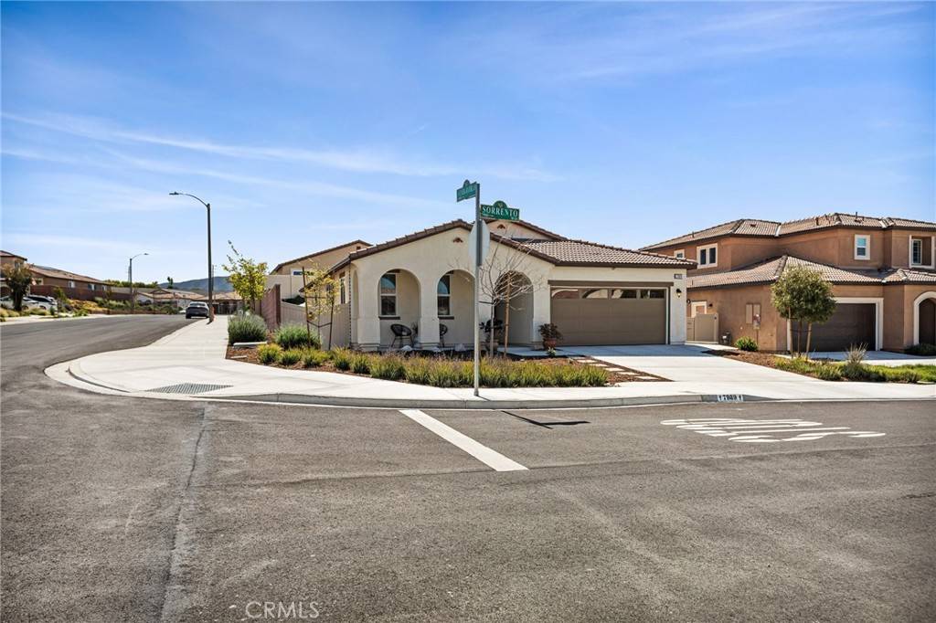 Highland, CA 92346,7989 Sorrento WAY