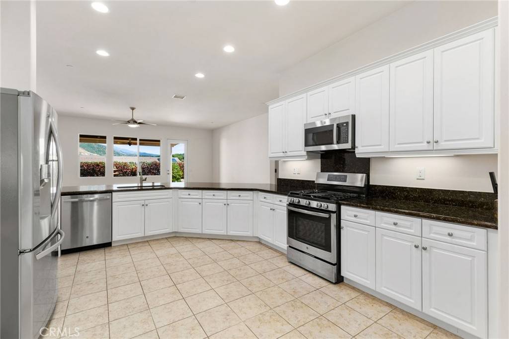 Beaumont, CA 92223,460 Whitney Peak