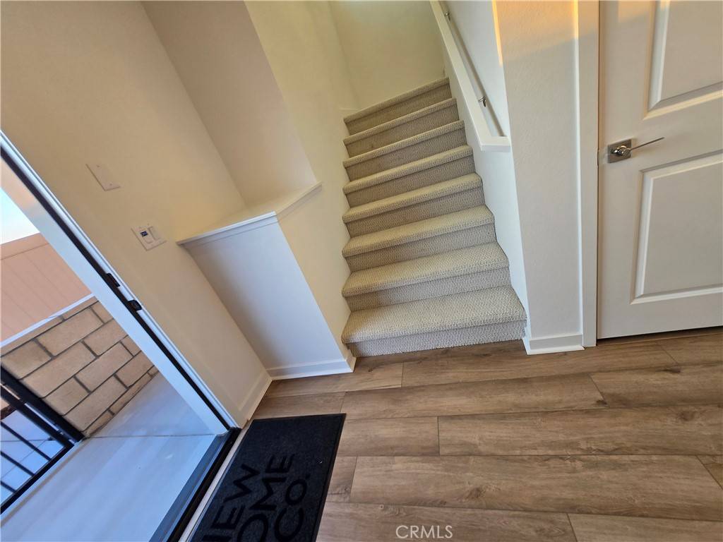 Eastvale, CA 92880,5961 Huntington DR