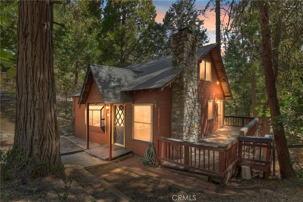 Crestline, CA 92325,1069 Nesthorn DR