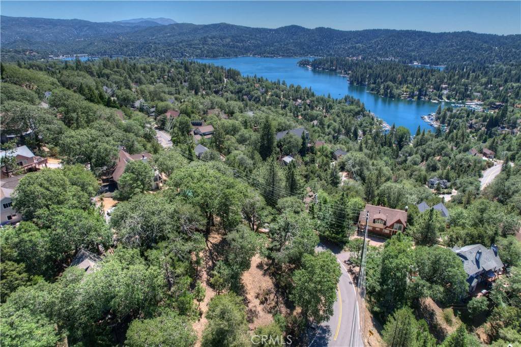 Lake Arrowhead, CA 92352,27588 Matterhorn DR
