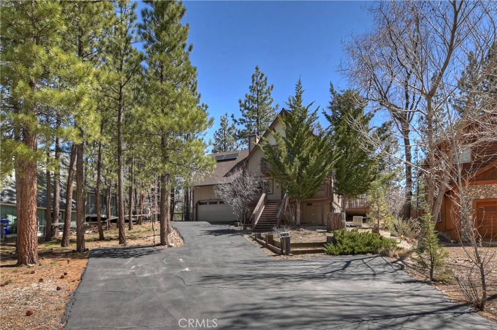 Big Bear City, CA 92314,850 Alpenweg DR