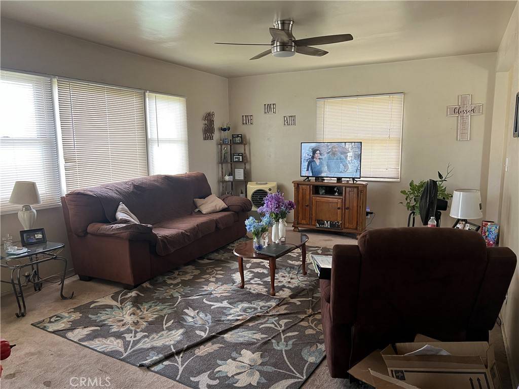Beaumont, CA 92223,951 E 7th ST