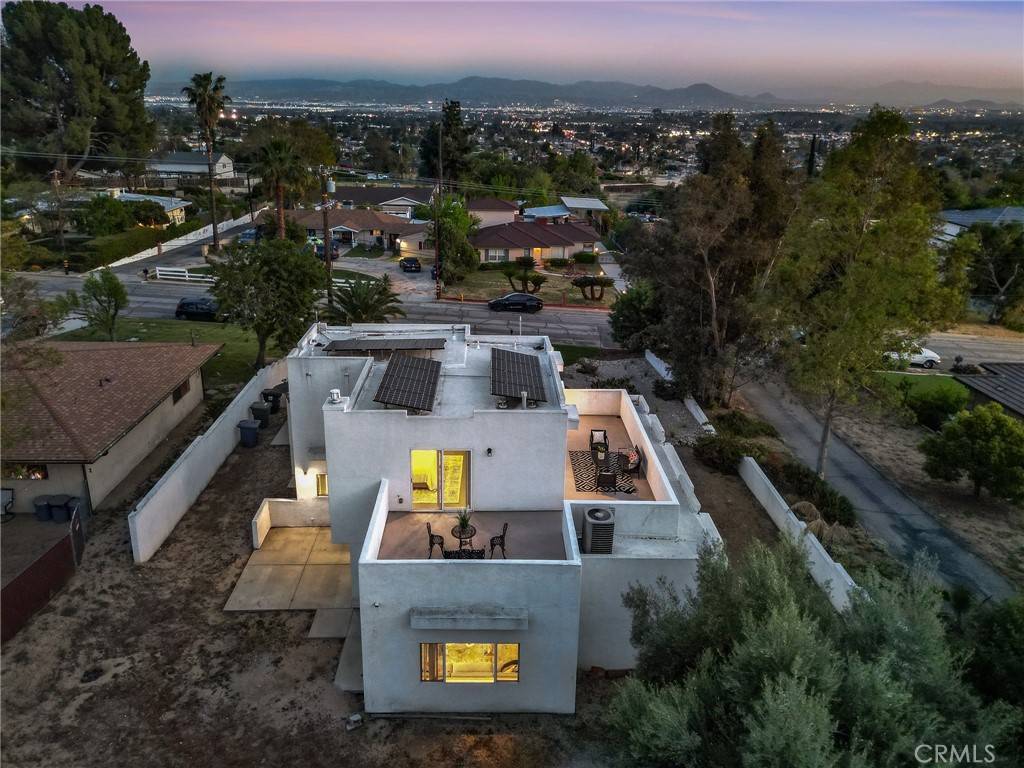 San Bernardino, CA 92404,1644 Echo DR