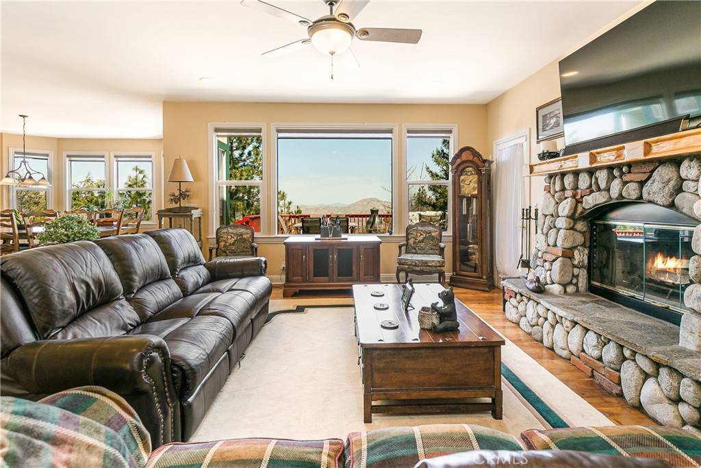 Lake Arrowhead, CA 92352,1251 Kodiak DR