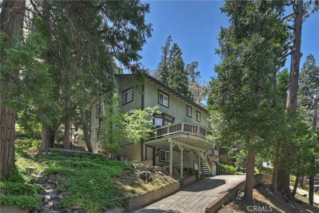 Crestline, CA 92325,1208 Jungfrau DR