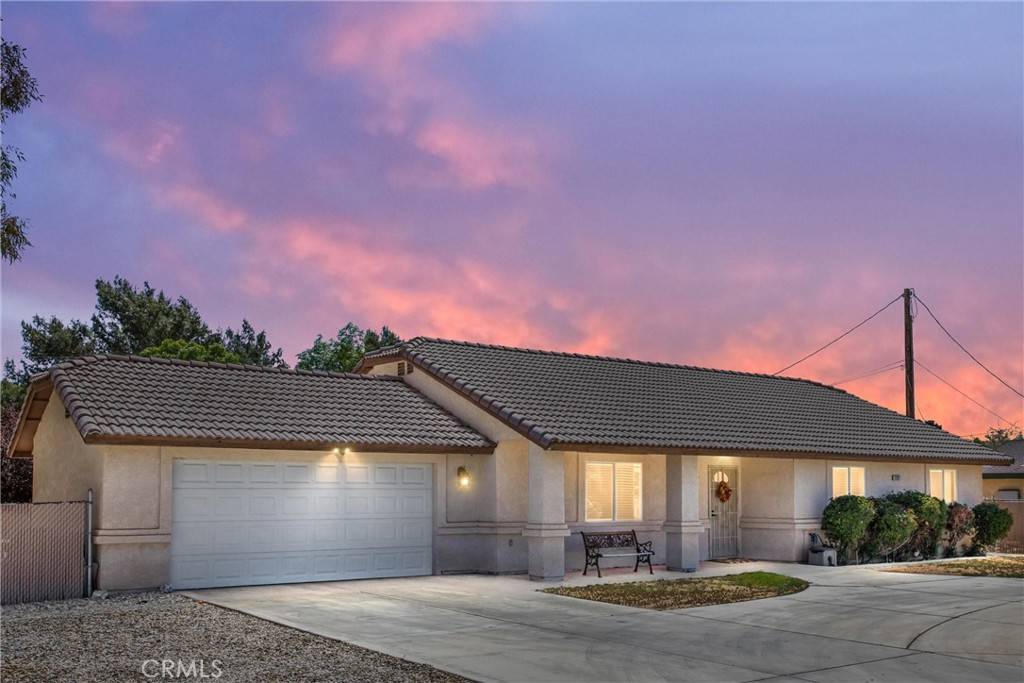 Apple Valley, CA 92308,12621 Sholic RD