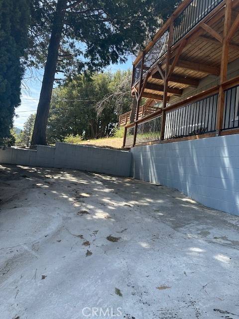 Crestline, CA 92325,471 Delle DR