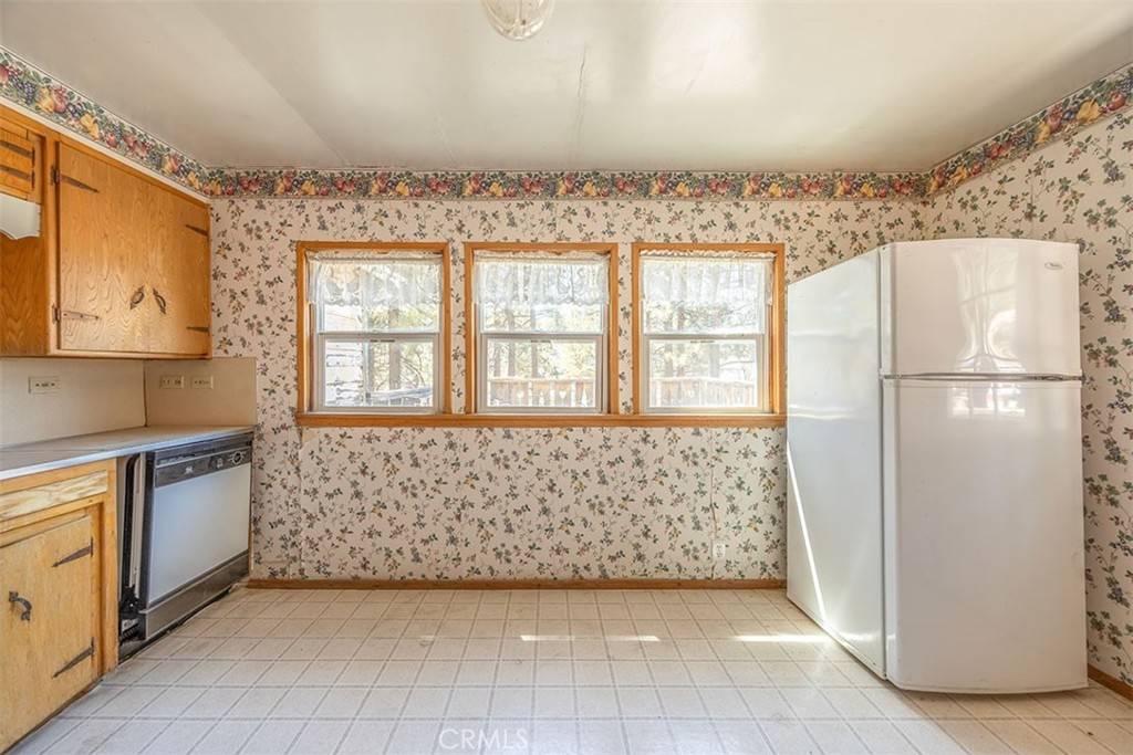 294 Eagle DR Big Bear Lake, CA 92315