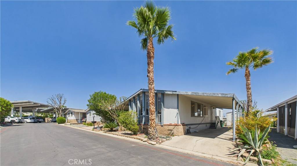 Corona, CA 92881,1550 Rimpau AVE #39