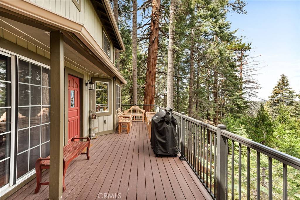 Lake Arrowhead, CA 92352,506 W Victoria CT