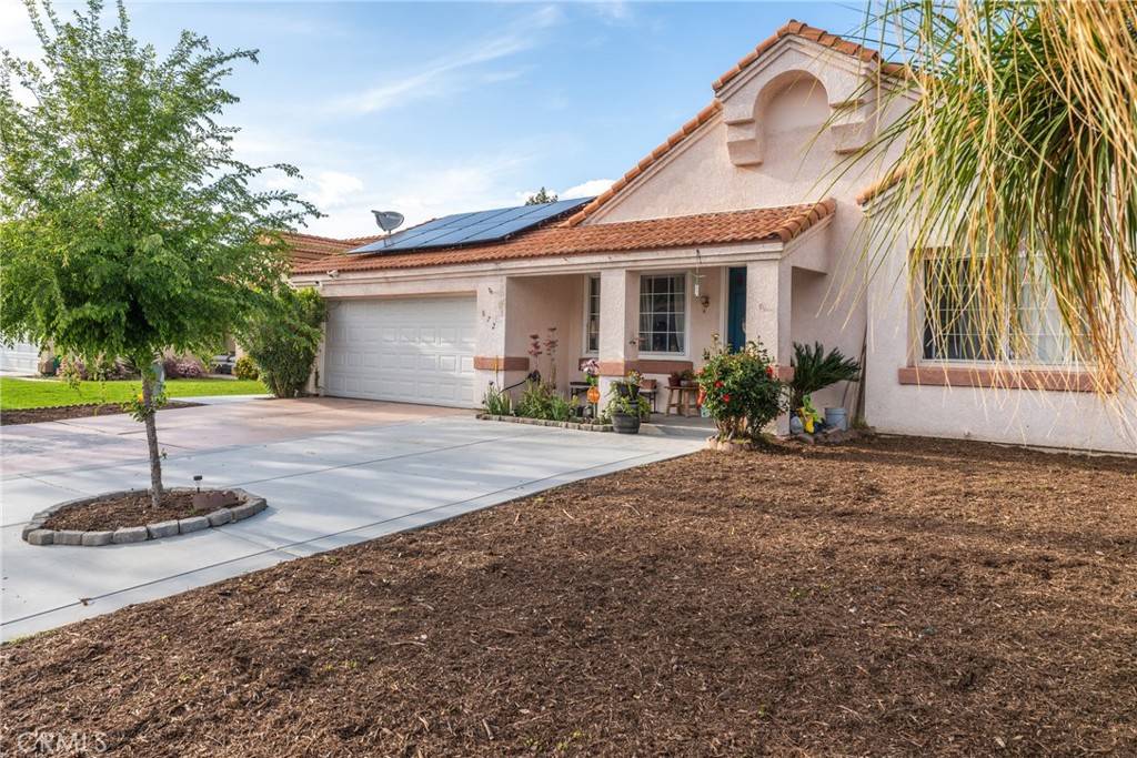 Perris, CA 92571,672 Periwinkle LN