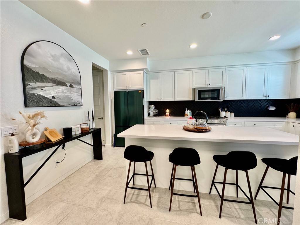Mission Viejo, CA 92692,36 Sanctuary LN