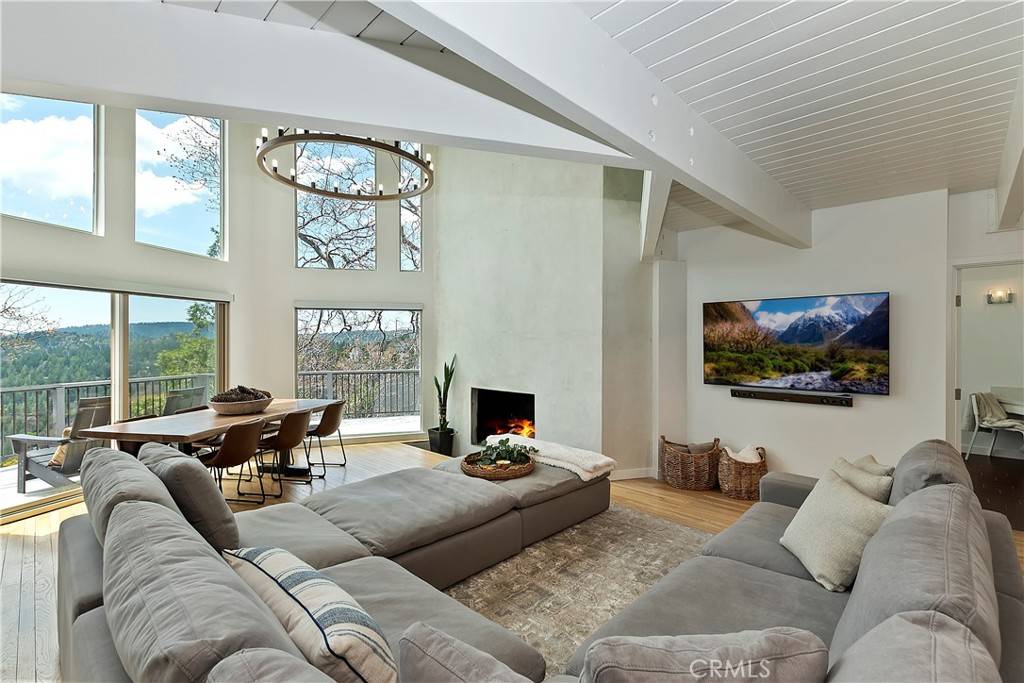 Lake Arrowhead, CA 92352,27637 St Bernard LN