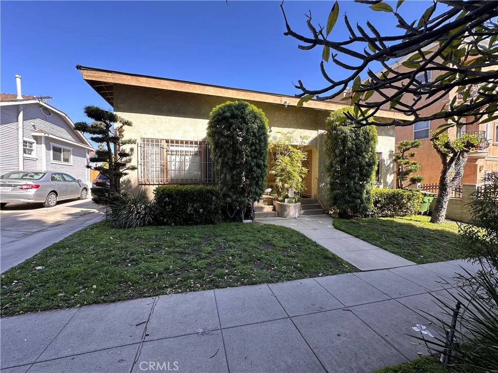 Los Angeles, CA 90029,1212 N Hoover ST