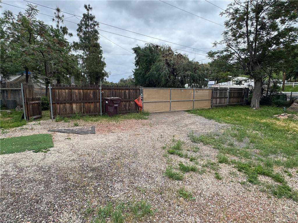 Hemet, CA 92545,32476 Hwy 74