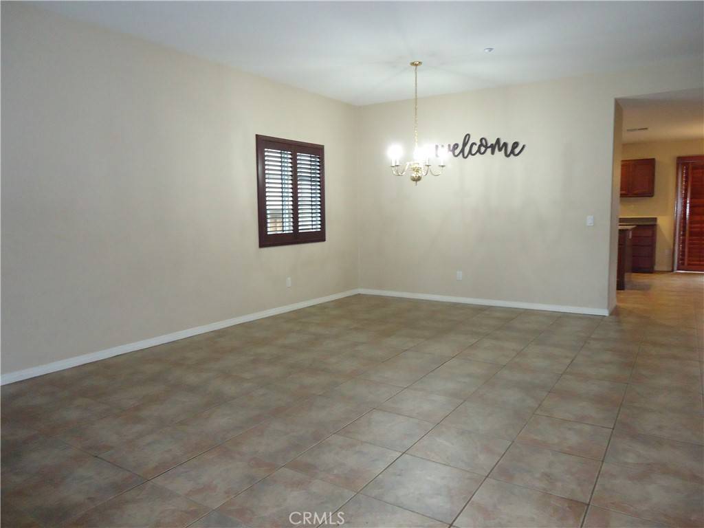 Redlands, CA 92374,1093 Tangerine DR