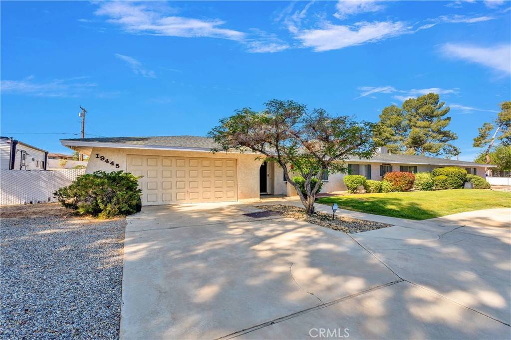 Apple Valley, CA 92307,19445 Yanan RD