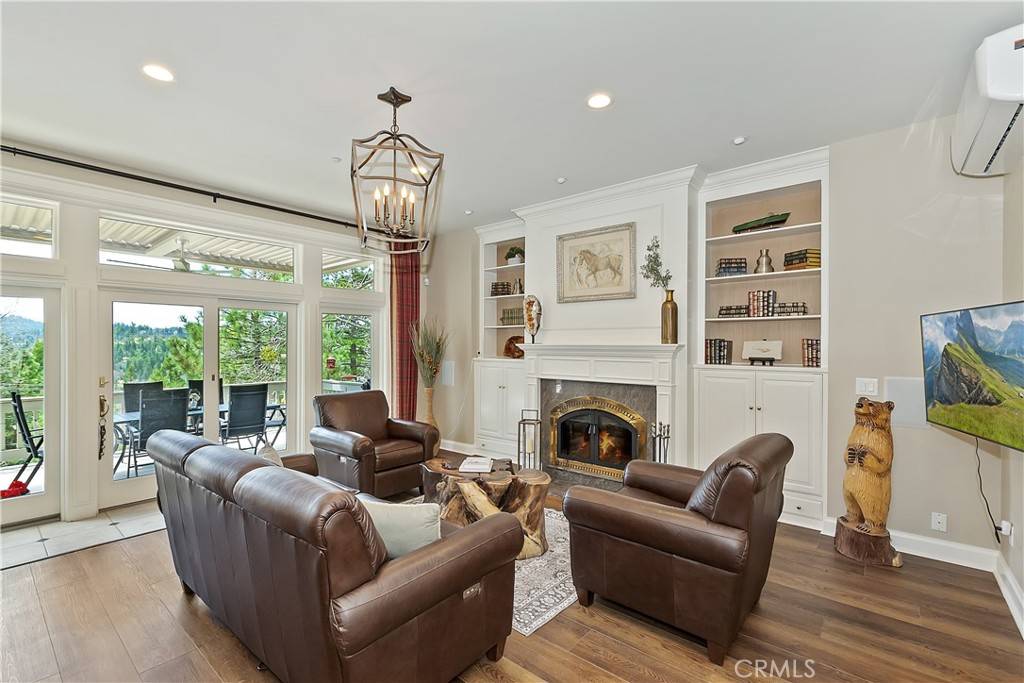 Lake Arrowhead, CA 92352,1010 Black Oaks DR