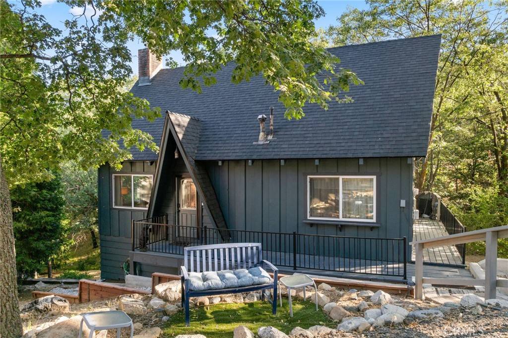 Lake Arrowhead, CA 92352,27979 North Bay RD
