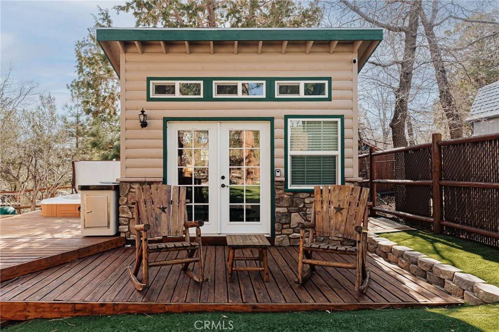 Sugarloaf, CA 92386,879 Orange AVE
