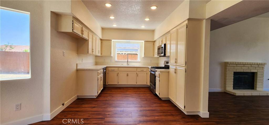 Hemet, CA 92544,44323 Compiegne DR
