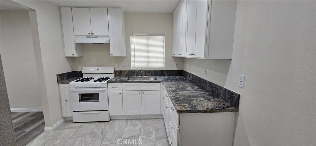 Corona, CA 92882,128 N Sheridan ST