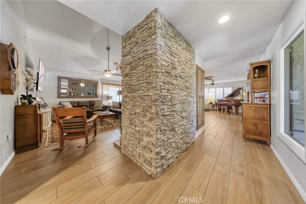 Calimesa, CA 92320,380 Smoke Ridge TRL
