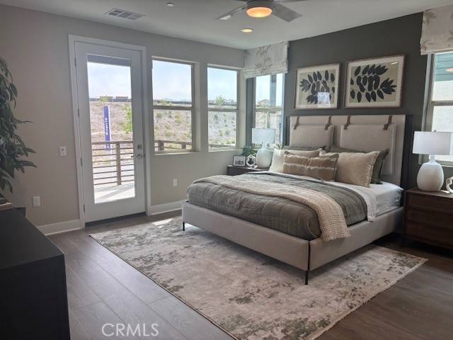 Valencia, CA 91381,27422 Creekwood LN