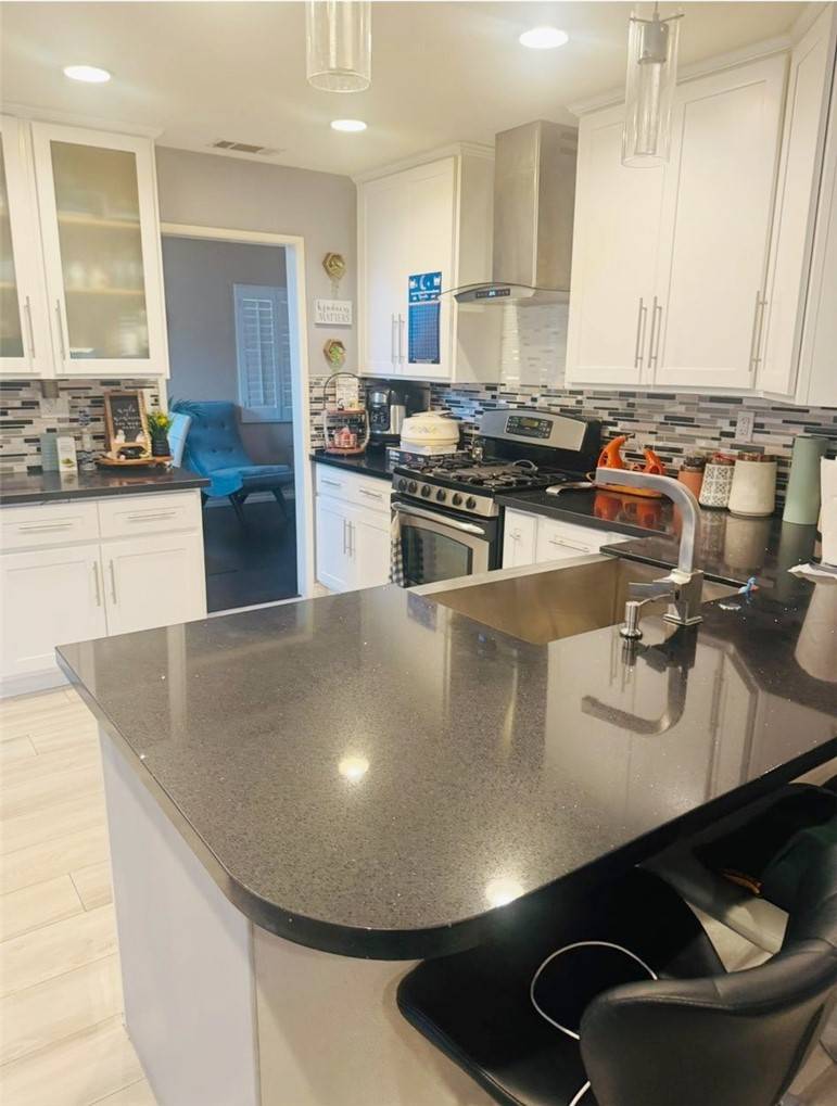 Corona, CA 92881,2735 Twinleaf LN