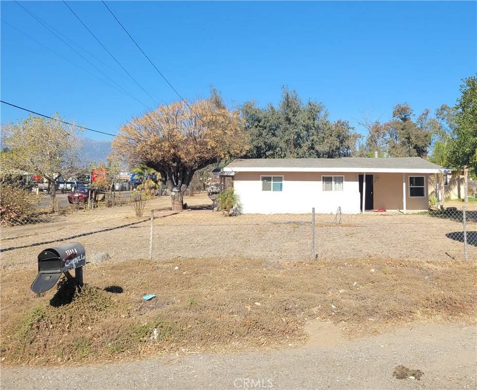 Fontana, CA 92335,15114 Washington DR